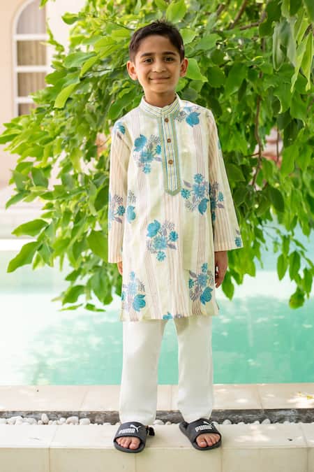 Plumcheeks Green Cotton Embroidery Daisy Stripe Print Kurta Set 