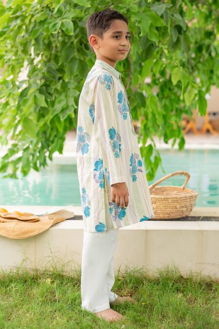 Buy_Plumcheeks_Green Cotton Embroidery Daisy Stripe Print Kurta Set _Online_at_Aza_Fashions