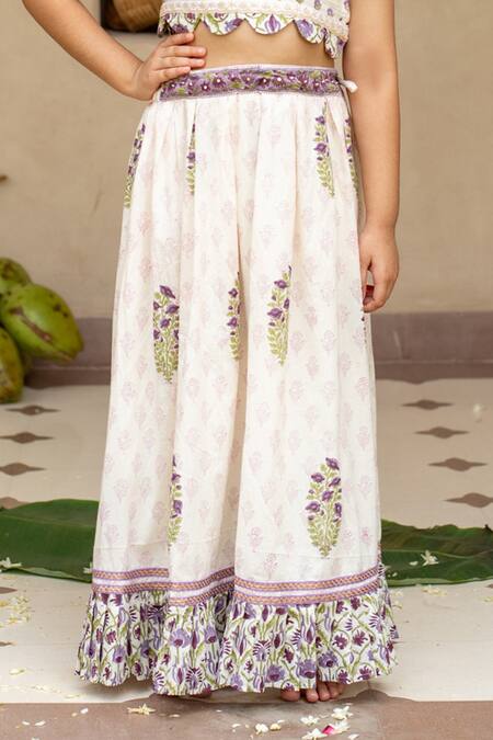 Buy_Plumcheeks_Off White Cotton Lace, Tassels Jamuni Printed Blouse And Skirt Set _Online_at_Aza_Fashions