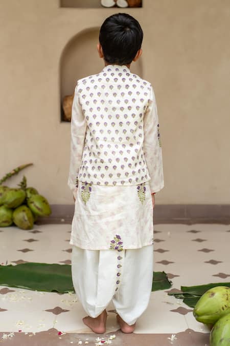 Plumcheeks Jamuni Butti Printed Bundi & Kurta Set 