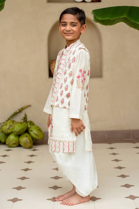 Plumcheeks_Off White Cotton Manika Butti Print Bundi And Kurta Set _Online_at_Aza_Fashions