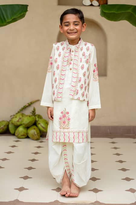 Buy_Plumcheeks_Off White Cotton Manika Butti Print Bundi And Kurta Set _Online_at_Aza_Fashions
