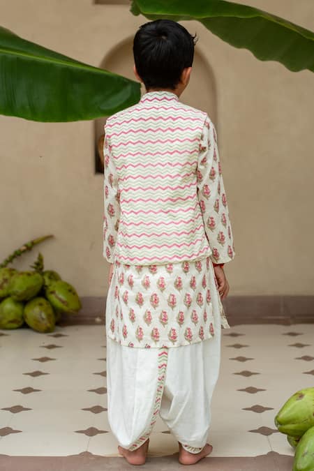 Plumcheeks Chevron Print Bundi & Kurta Set 