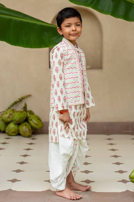 Plumcheeks_Off White Cotton Lace Chevron Print Bundi And Kurta Set _Online_at_Aza_Fashions