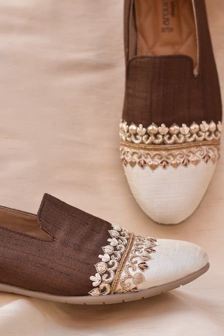 Around Always Ayan Zardozi Embroidered Loafers 