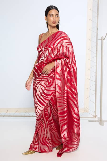 Buy Ekaya Banaras Red Silk Zari Handwoven Scarlet Saree With Running Blouse Online at Aza Fashions Buy_Ekaya Banaras_Red Silk Zari Handwoven Scarlet Saree With Running Blouse _Online_at_Aza_Fashions