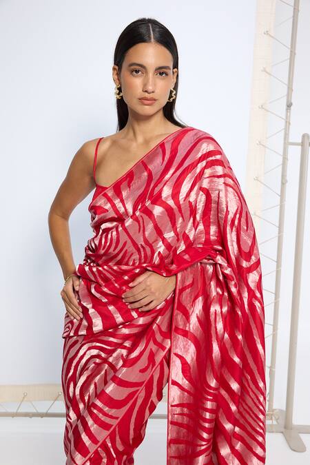 Shop Ekaya Banaras Red Silk Zari Handwoven Scarlet Saree With Running Blouse Online at Aza Fashions Shop_Ekaya Banaras_Red Silk Zari Handwoven Scarlet Saree With Running Blouse _Online_at_Aza_Fashions