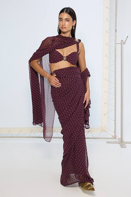 Buy_Ekaya Banaras_Maroon Chiffon Movable Brooch Dotted Saree With Running Blouse 