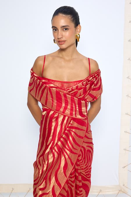 Ekaya Banaras Red Silk Zari Handwoven Classic Saree With Running Blouse at Aza Fashions Ekaya Banaras_Red Silk Zari Handwoven Classic Saree With Running Blouse _at_Aza_Fashions