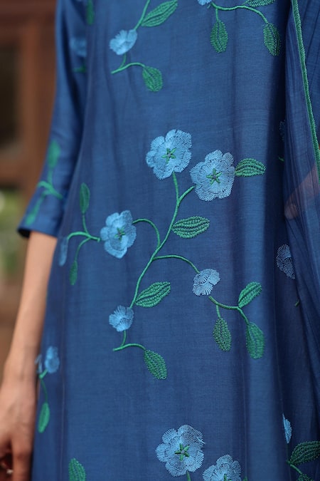 Shop Vaayu Blue Silk Embroidery Keyhole Neck Indigo Bloom Kurta Set Online at Aza Fashions Shop_Vaayu_Blue Silk Embroidery Keyhole Neck Indigo Bloom Kurta Set _Online_at_Aza_Fashions