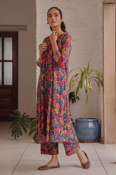 Shop_Vaayu_Multi Color Muslin, Cotton V-neck Amethyst Bloom Printed Kurta And Pant Set _Online_at_Aza_Fashions