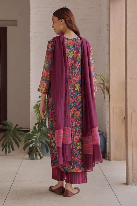 Vaayu Amethyst Bloom Print Kurta Set