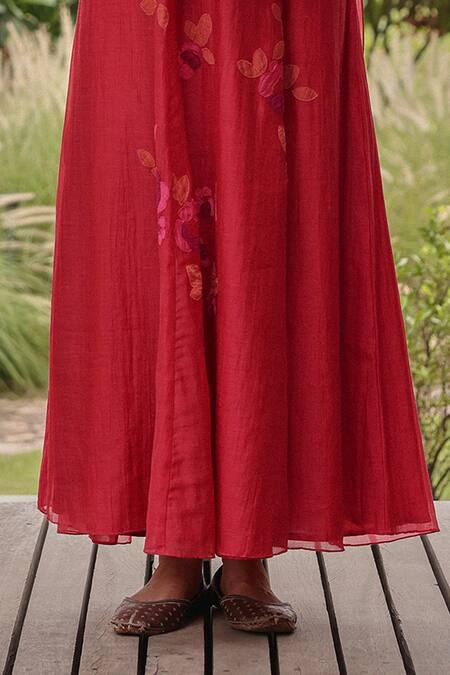 Vaayu Red Muslin Applique Round Neck Berry Floral Print Anarkali With Dupatta Online at Aza Fashions Vaayu_Red Muslin Applique Round Neck Berry Floral Print Anarkali With Dupatta _Online_at_Aza_Fashions