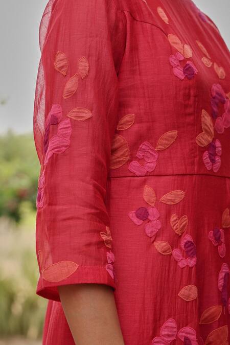 Shop Vaayu Red Muslin Applique Round Neck Berry Floral Print Anarkali With Dupatta Online at Aza Fashions Shop_Vaayu_Red Muslin Applique Round Neck Berry Floral Print Anarkali With Dupatta _Online_at_Aza_Fashions