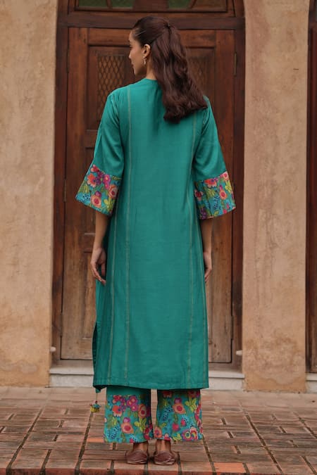 Shop Vaayu Teal Silk Embroidery V-neck Sleeve Printed Kurta With Pant at Aza Fashions Shop_Vaayu_Teal Silk Embroidery V-neck Sleeve Printed Kurta With Pant_at_Aza_Fashions
