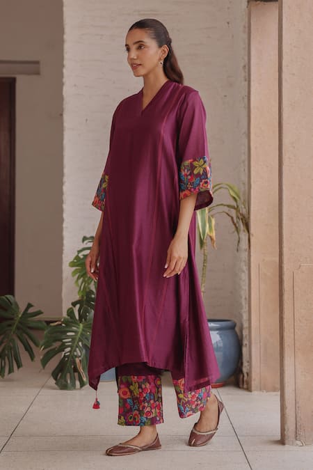 Shop Vaayu Purple Silk Embroidery, Tassels V-neck Amethyst Sleeve Printed Kurta With Pant Online at Aza Fashions Shop_Vaayu_Purple Silk Embroidery, Tassels V-neck Amethyst Sleeve Printed Kurta With Pant _Online_at_Aza_Fashions