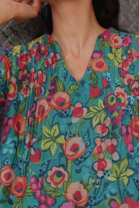 Vaayu Blue Muslin, Cotton V-neck Teal Bloom Print Dress Online at Aza Fashions Vaayu_Blue Muslin, Cotton V-neck Teal Bloom Print Dress _Online_at_Aza_Fashions