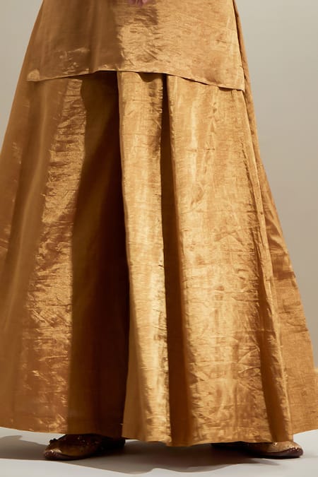 Buy_Vinusto_Gold Silk Zari, Embroidery V-neck Kurta And Kalidar Sharara Set 