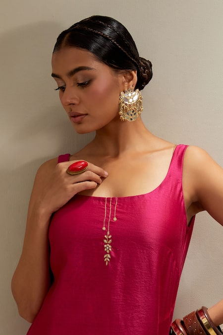 Buy_Vinusto_Fuchsia Chanderi, Silk Zari, Embroidery Scoop Neck Kurta Sharara Set _Online_at_Aza_Fashions