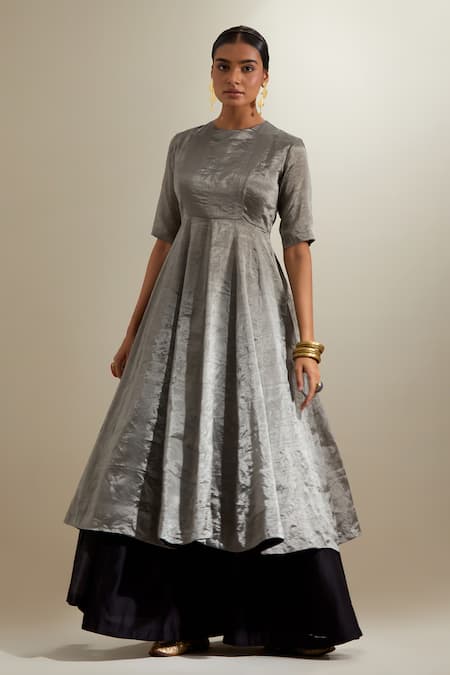 Buy_Vinusto_Silver Silk, Chanderi Embroidery Round Zari Panelled Anarkali And Palazzo Set 