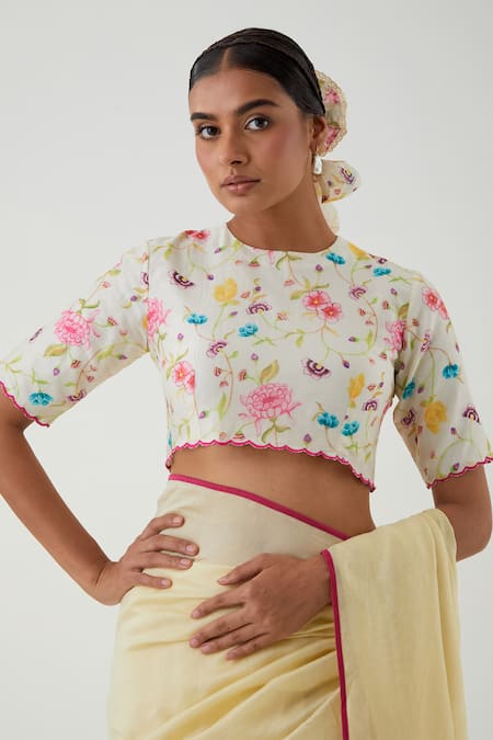 Buy_Vinusto_Yellow Chanderi Applique, Embroidery Round Neck Saree With Floral Print Blouse 