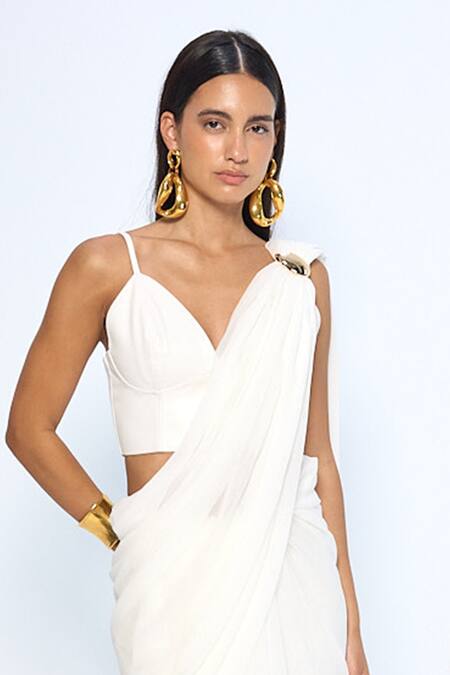Ekaya Banaras_White Chiffon Brooches Ivory Movable Saree With Running Blouse _Online_at_Aza_Fashions