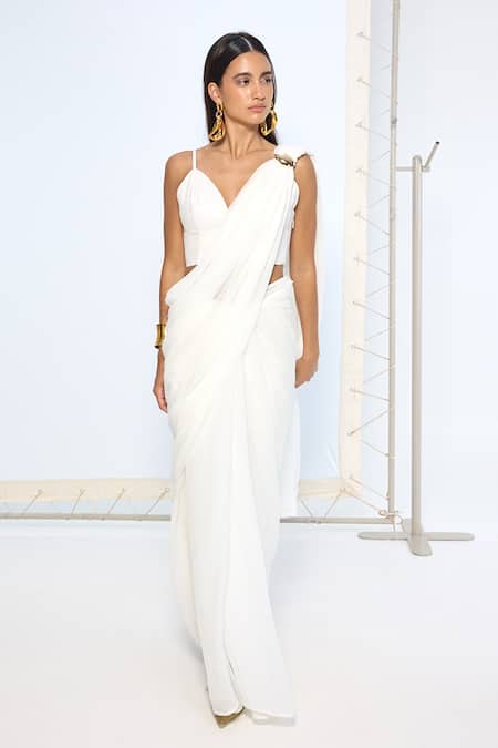 Shop_Ekaya Banaras_White Chiffon Brooches Ivory Movable Saree With Running Blouse _Online_at_Aza_Fashions