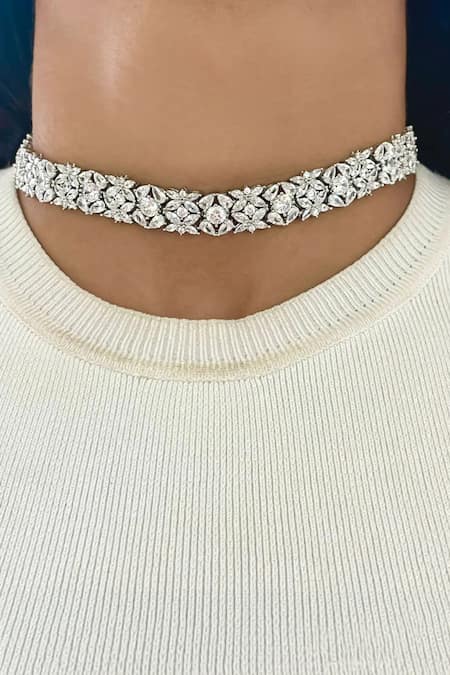 Prerto White Crystals, Stones Floral Diamond Line Choker Set 