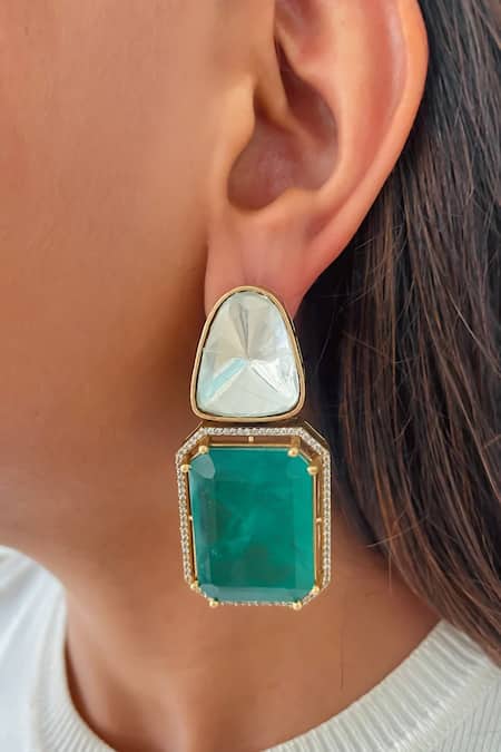 Shop PRERTO Emerald Green Gemstones, Crystals Grandest Doublet And Moissanite Necklace Set at Aza Fashions Shop_PRERTO_Emerald Green Gemstones, Crystals Grandest Doublet And Moissanite Necklace Set _at_Aza_Fashions