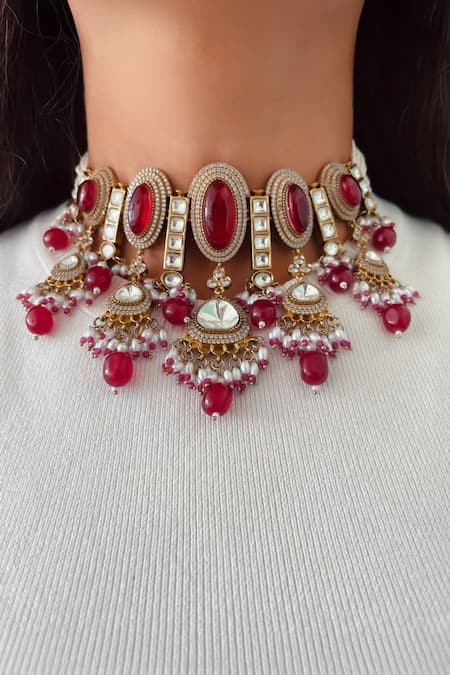 Prerto Red Pearls, Stones, Beads Roshanara Ruby Moissanite And Choker Set 
