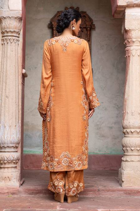 Shruti Sancheti Maheshwari Placement Embroidered Kurta Set 