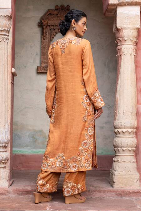Buy_Shruti Sancheti_Orange Maheshwari, Tissue Embroidery Round Neck Placement Kurta Set _Online_at_Aza_Fashions