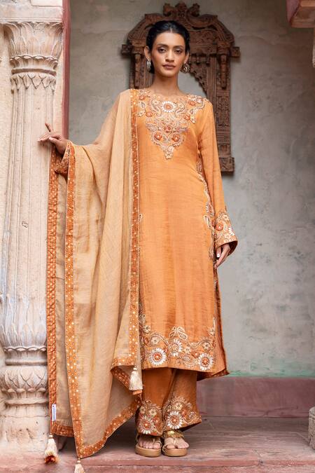 Shruti Sancheti_Orange Maheshwari, Tissue Embroidery Round Neck Placement Kurta Set _at_Aza_Fashions