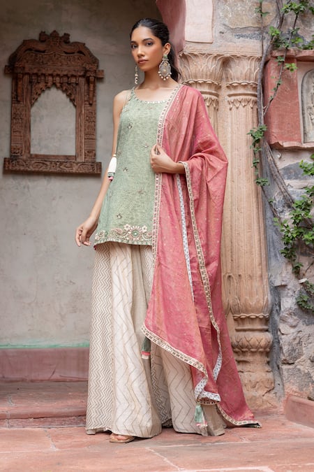 Shruti Sancheti_Mint Maheshwari, Tissue Embroidery, Lace Round Neck Paisley Short Kurta Set _at_Aza_Fashions