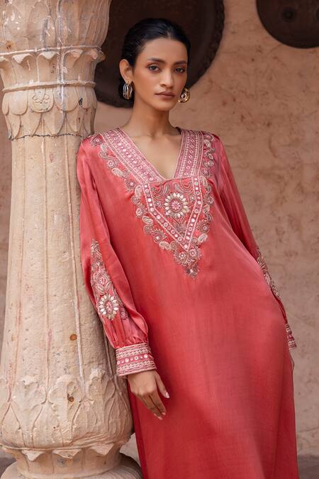 Buy_Shruti Sancheti_Red Silk Satin Embroidery V-neck Paisley Kaftan _Online_at_Aza_Fashions