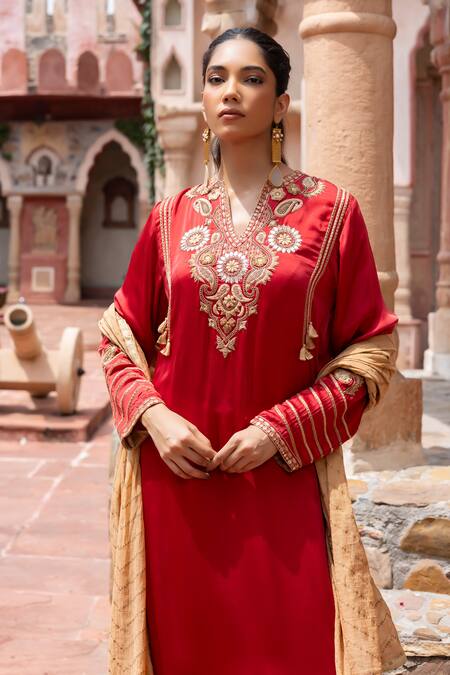 Shop_Shruti Sancheti_Red Silk Satin, Maheshwari, Tissue Embroidery, Tassels Split Paisley Kurta Set _Online_at_Aza_Fashions