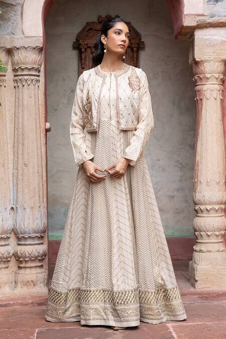 Shop_Shruti Sancheti_Ivory Maheshwari, Tissue Embroidery Round Paisley Crop Jacket With Anarkali _Online_at_Aza_Fashions