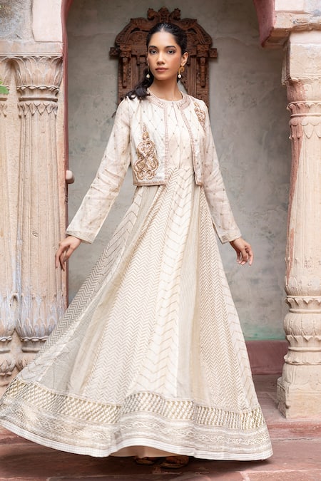 Buy_Shruti Sancheti_Ivory Maheshwari, Tissue Embroidery Round Paisley Crop Jacket With Anarkali 