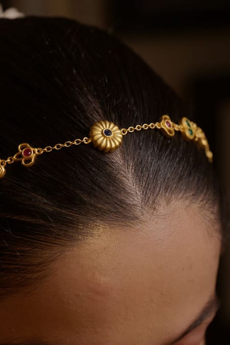 Shop_Zariin_Multi Color Blossoms Of Wonder Matthapatti _Online_at_Aza_Fashions