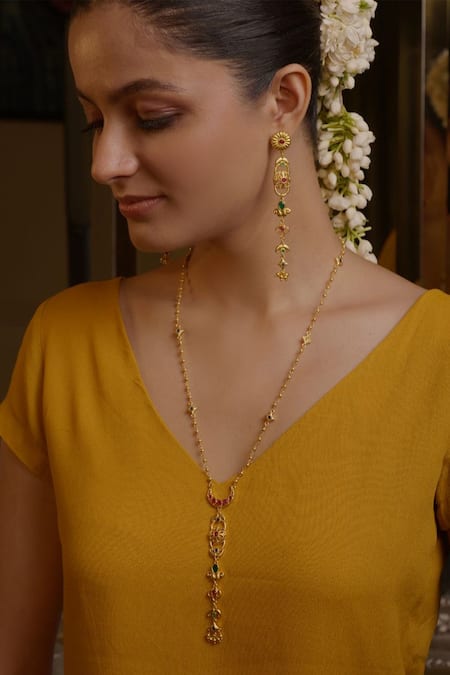 Zariin Gold Plated Stones Delicate Whispers Embellished Necklace Set