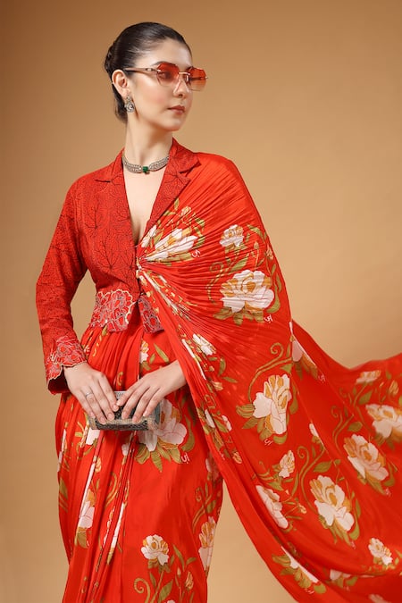 Buy_Gazab by Miku Kumar_Red Silk, Crepe Embroidery Orvya Jacket With Pre-draped Floral Pattern Saree 