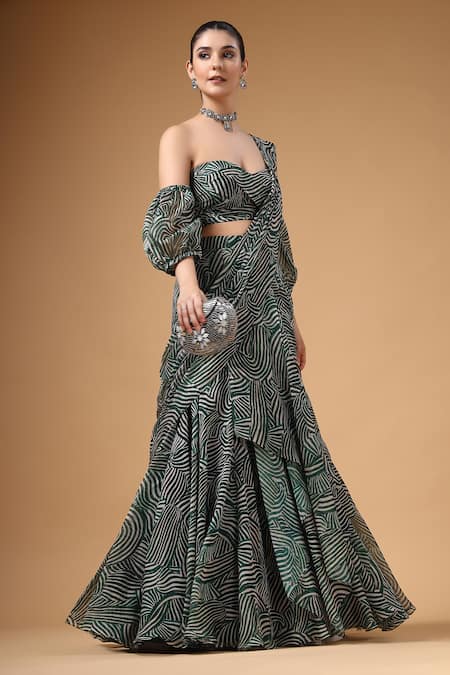 Buy_Gazab by Miku Kumar_Green Organza Sweetheart Neck Evara Print Pre-draped Lehenga Saree And Blouse Set _Online_at_Aza_Fashions