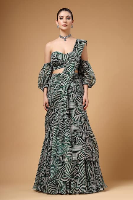 Shop_Gazab by Miku Kumar_Green Organza Sweetheart Neck Evara Print Pre-draped Lehenga Saree And Blouse Set _Online_at_Aza_Fashions