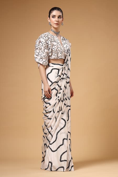 Buy_Gazab by Miku Kumar_Ivory Silk, Crepe V-neck Lumea Print Pre-draped Saree And Blouse Set _Online_at_Aza_Fashions