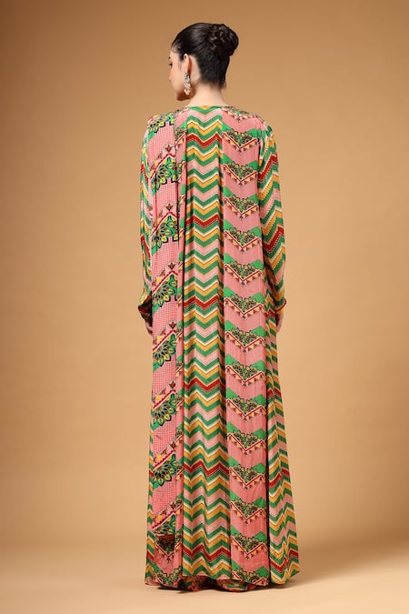 Gazab by Miku Kumar Zyona Floral Pattern Pre-Draped Saree & Cape Set 