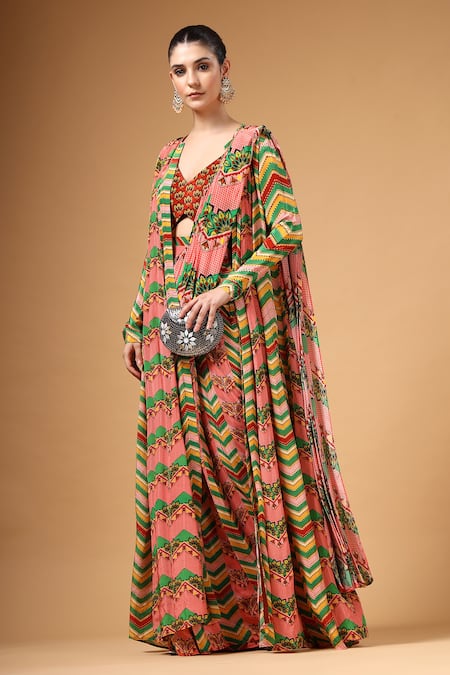 Shop_Gazab by Miku Kumar_Pink Crepe, Silk V-neck Zyona Floral Pattern Pre-draped Saree And Cape Set _Online_at_Aza_Fashions