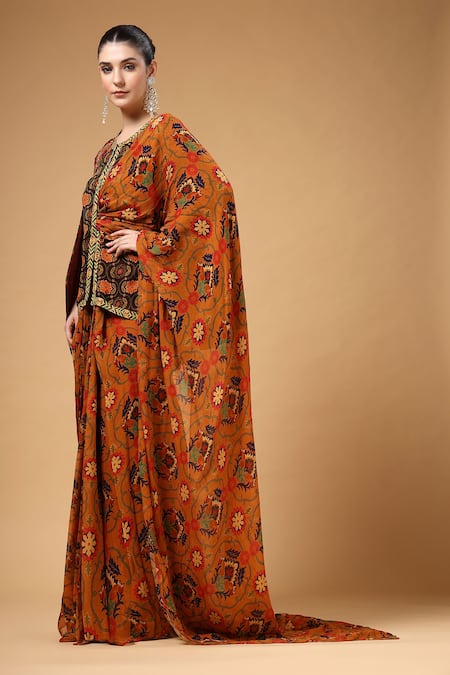 Shop_Gazab by Miku Kumar_Brown Organza Round Neck Ravya Print Pre-draped Saree And Blouse Set _Online_at_Aza_Fashions