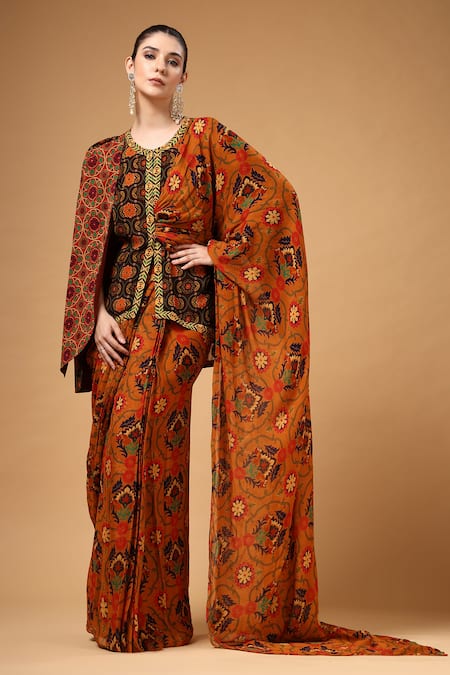 Gazab by Miku Kumar Brown Organza Round Neck Ravya Print Pre-draped Saree And Blouse Set 