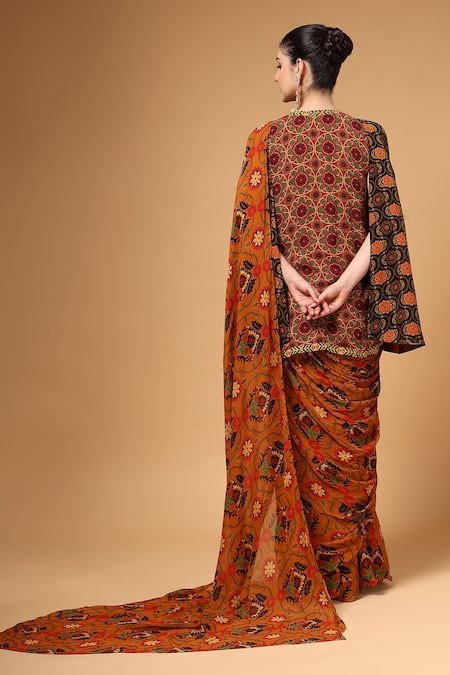 Gazab by Miku Kumar Ravya Print Pre-Draped Saree & Blouse Set 