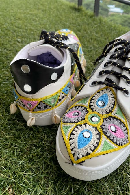 Modanta Footwear_White Embroidered Mirror And Cowrie Shell Sneakers _Online_at_Aza_Fashions